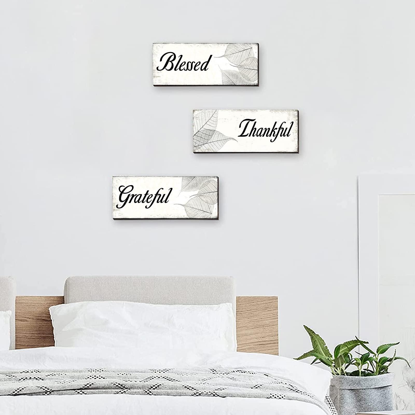 3 Pieces Grateful Thankful Blessed Wood Hanging Wall Art Rustic Wooden Wall Sign Decorations Positive Word Wall Plaque Leaves Prints Spring Summer Thanksgiving Day Wall Decor for Living Room Kitchen 2