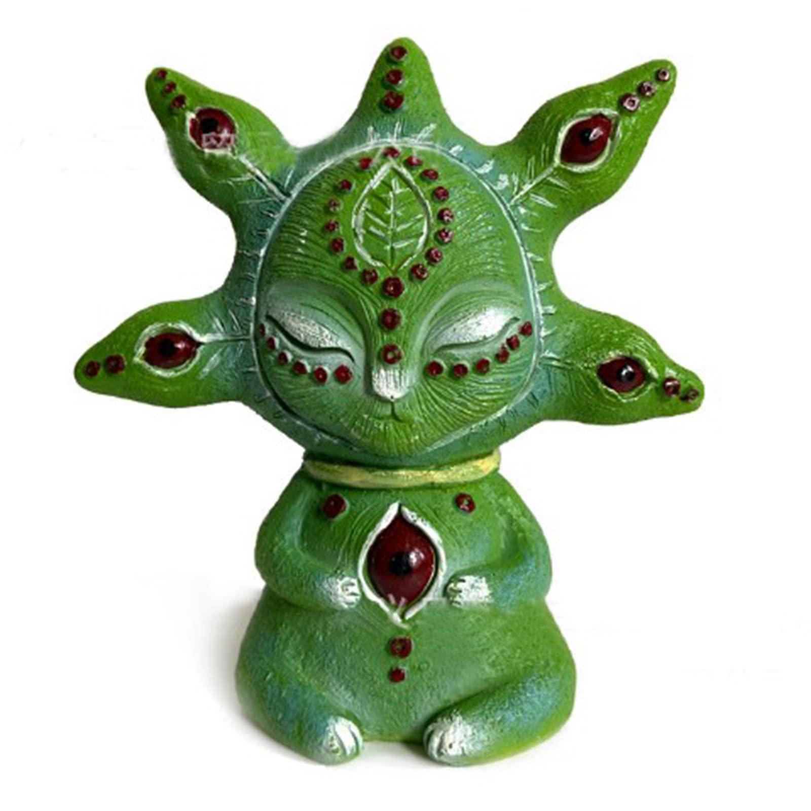 Soulnioi Three-Eyed Cartoon Alien Outdoor Garden Figurine Ornaments Resin Ornaments and Green Crystal Carved Owl Carving Ornament, Home Outdoor Decoration Figurines Gift 1