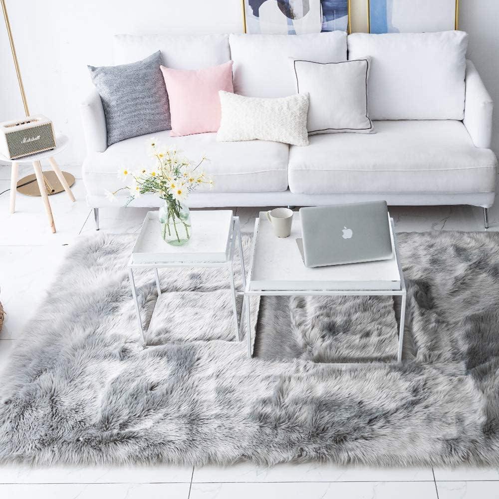 JXLOULAN Faux Fur Area Rugs Soft Grey Fluffy Rug 120 x 160 cm Carpets Faux Sheepskin Rug for Bedrooms Floor Living Room Kids Rooms Decor 1