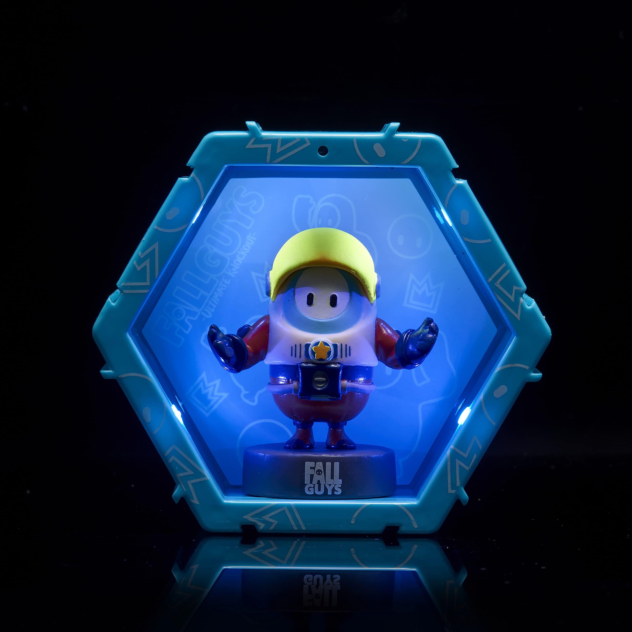 WOW! PODS Fall Guys: Ultimate Knockout - Astronaut Light-up Bobble-Head Figure | Official Merchandise, Collectibles, Toys and Gifts | For Fall Guys Fans 2